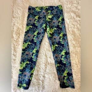 Fabletics Powerlex Salar Women’s Floral Blue Green Capri Leggings Size: Large